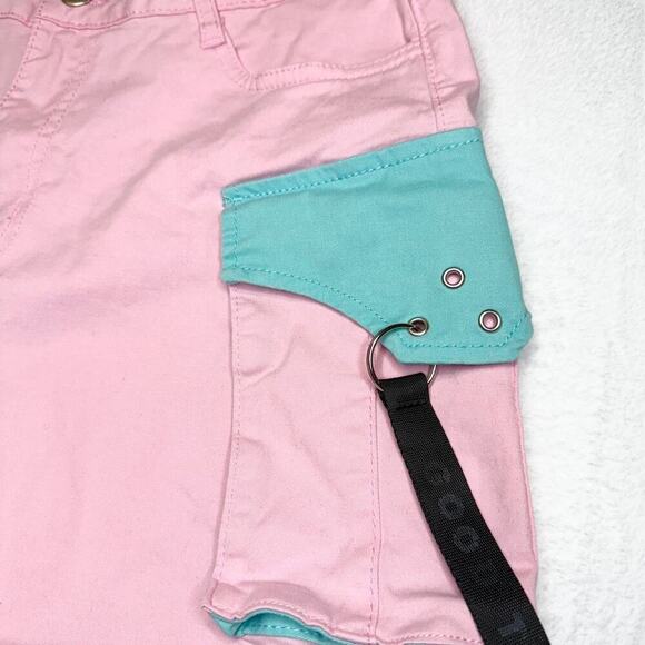 Pink and blue cargo shorts - Picture 2 of 4